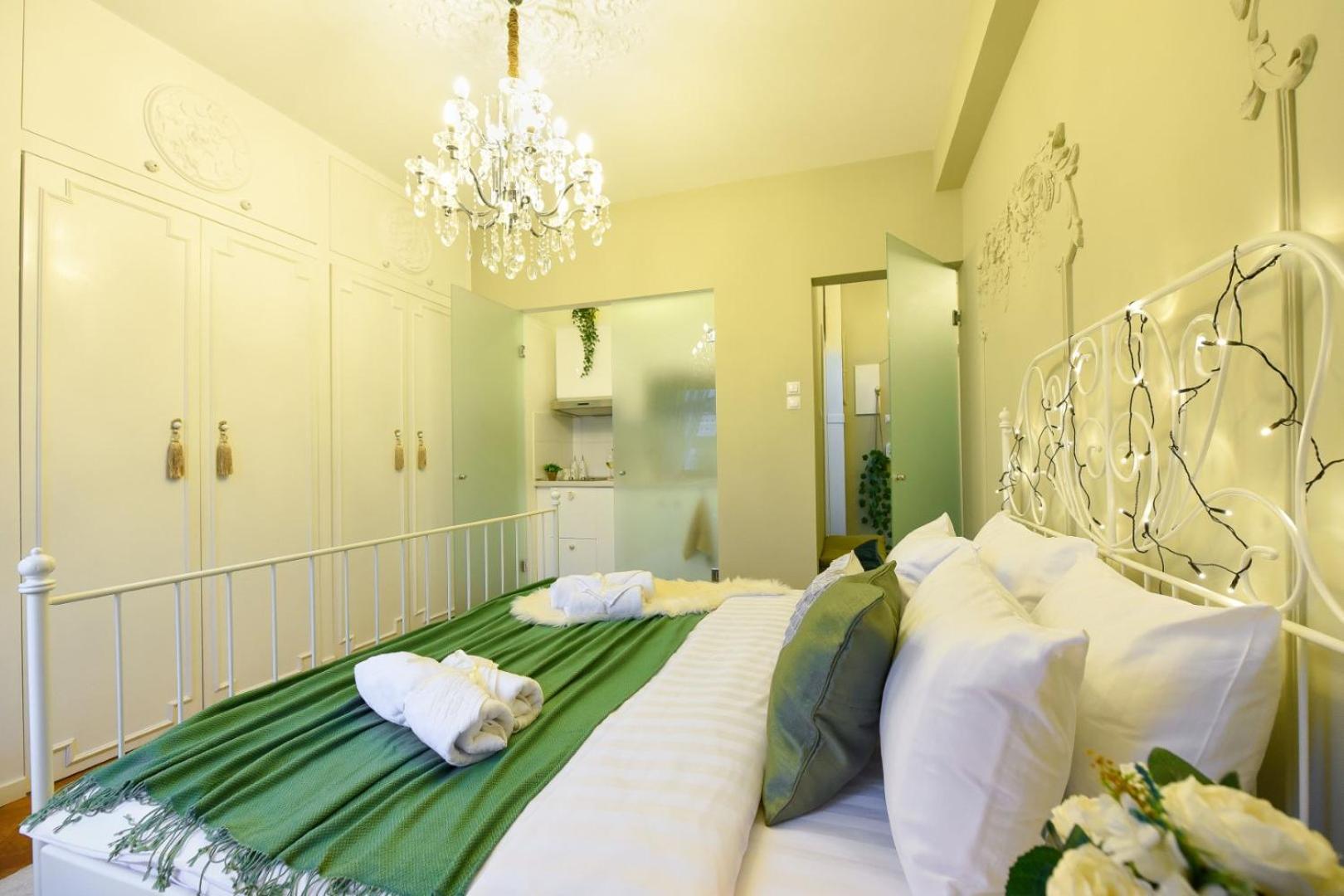 Cozy Studio Overlooking The Old Town Bucureşti Exterior foto